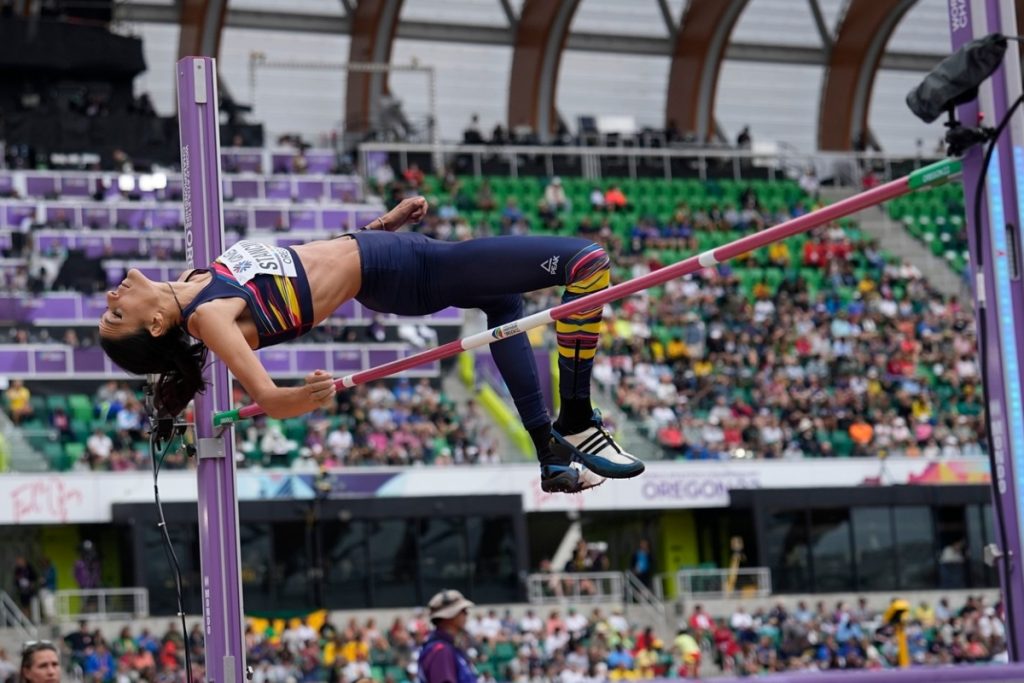 Daniela Stanciu, en la final de salto de altura del Campeonato Mundial de Atletismo