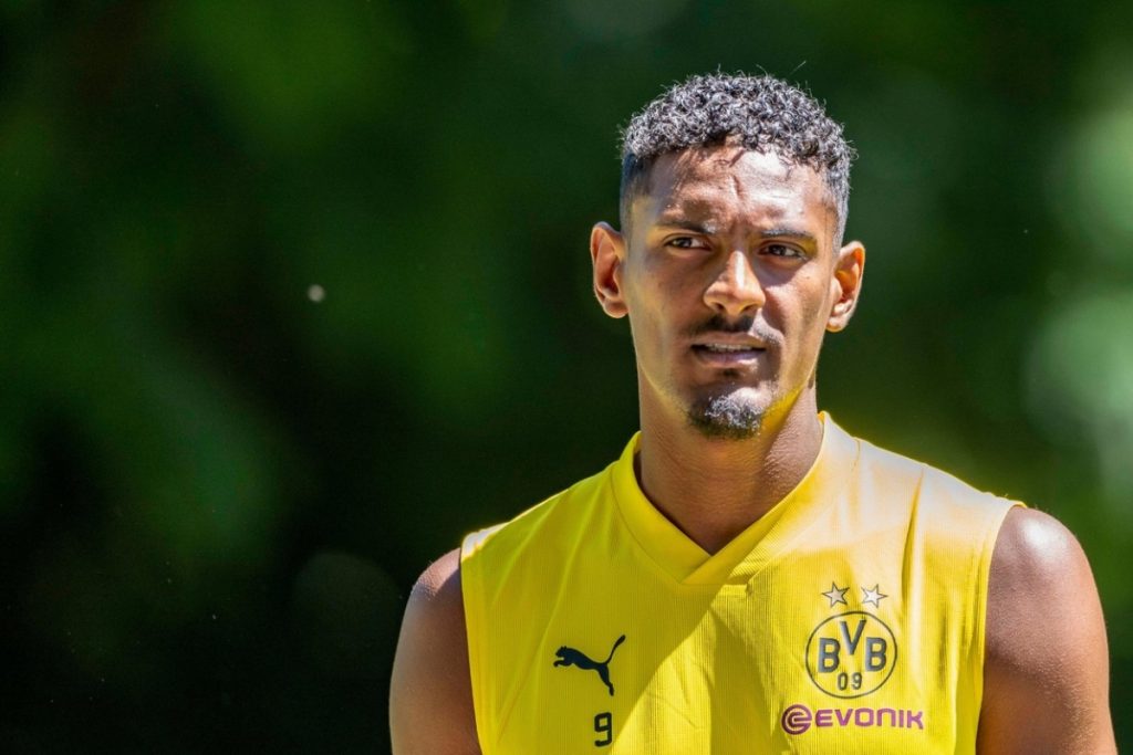 El Borussia Dortmund ha anunciado el tiempo que estará de baja Sebastien Haller, operado de un tumor testicular