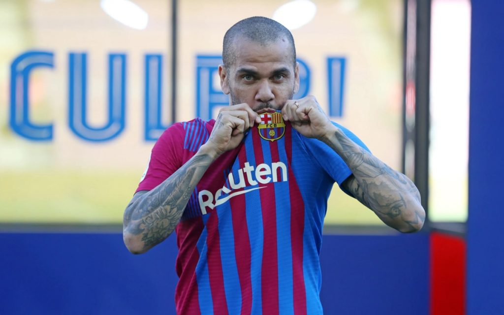 La estrella del Barcelona critica duramente al club tras su despido