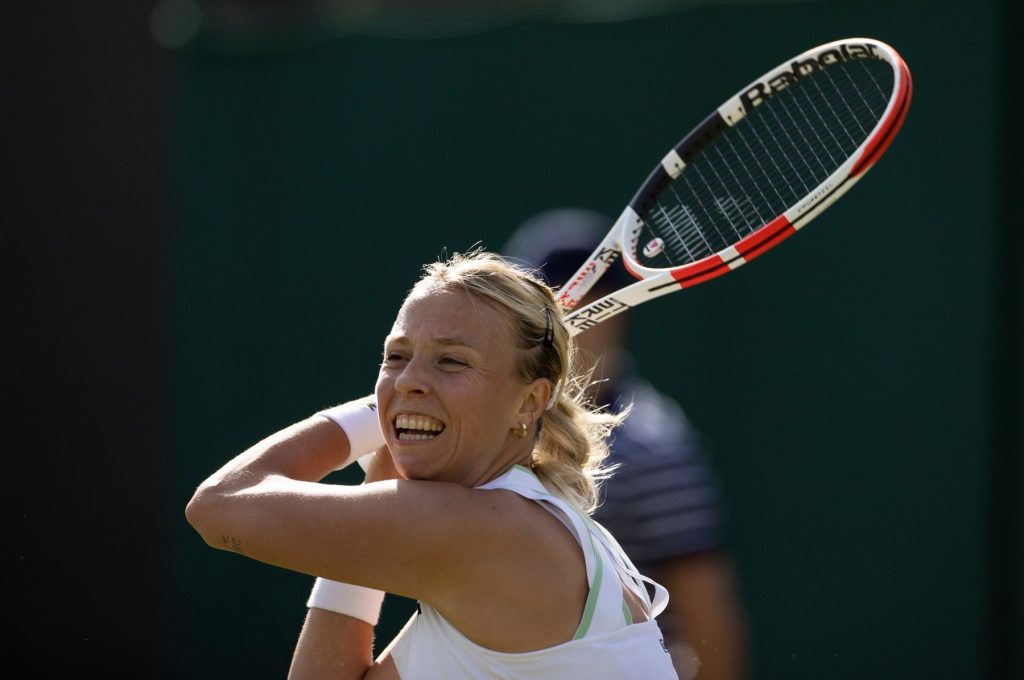 WTA Praga: Sorpresa de la jornada – La primera cabeza de serie es derrotada con contundencia en los cuartos de final en sólo 49 minutos