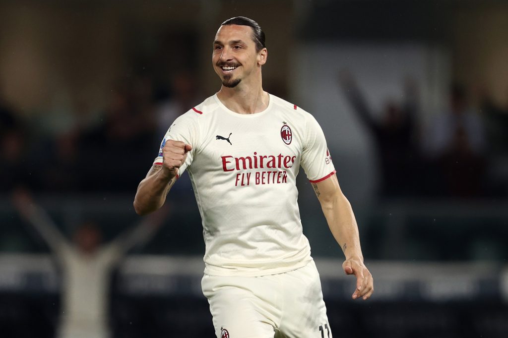 Zlatan Ibrahimovic (40) ha ampliado su contrato con el AC Milan