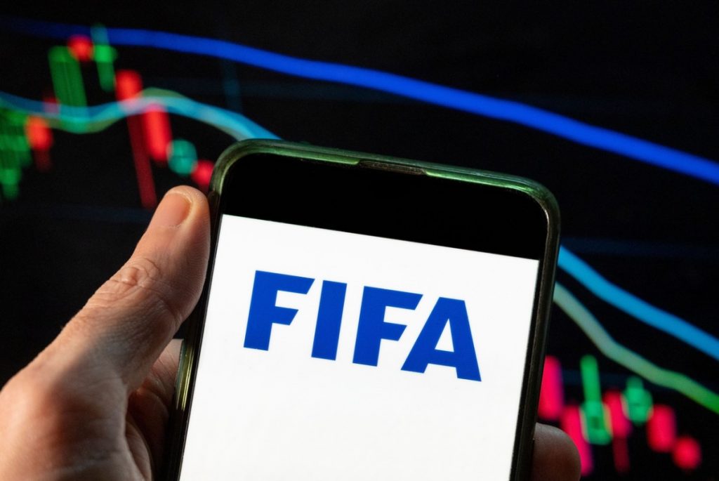 Informe de la FIFA: Récord de pagos de traspasos este verano
