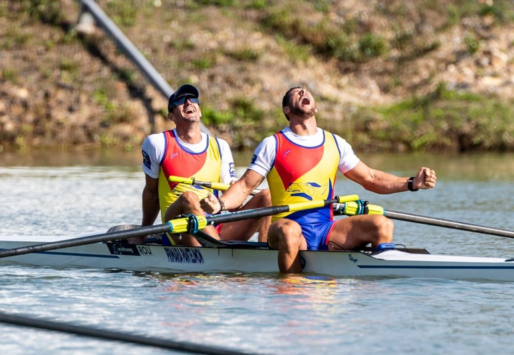 Otro oro para Rumanía: Marius Cozmiuc y Sergiu Bejan, campeones del mundo de doble scull masculino