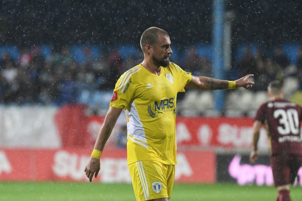 Gabi Tamaș, maldiciendo a los aficionados tras rescindir su contrato con el Petrolul Ploiesti