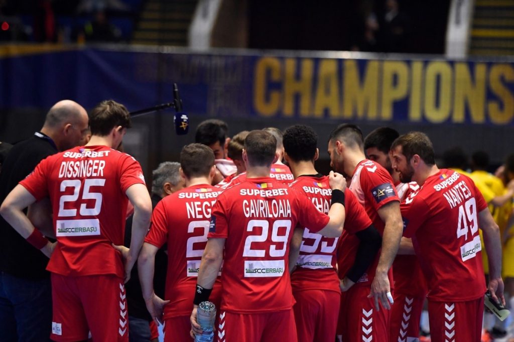 VIDEO Balonmano (m): Con el apoyo de David Popovici, el Dinamo de Bucarest consiguió su primera victoria en los grupos de la Liga de Campeones