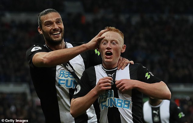 El Newcastle libera a OCHO jugadores, incluido Matty Longstaff