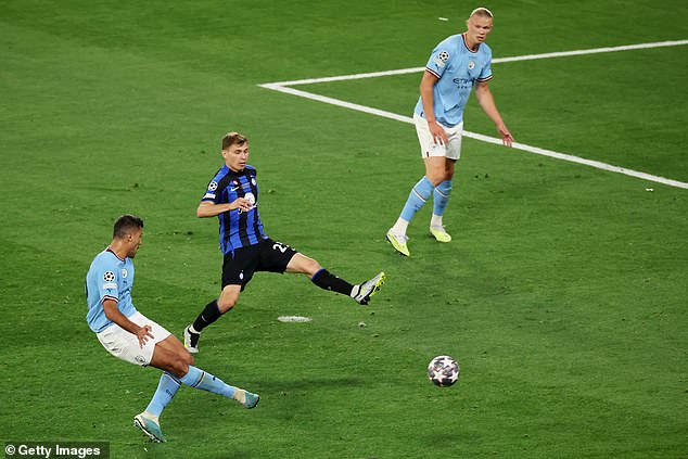 La estrella del Manchester City, Rodri, bromea diciendo que ha visto su gol en la final de la Liga de Campeones “5.000 veces, en todos los idiomas”. El centrocampista español revela lo que Pep Guardiola le dijo durante el partido.