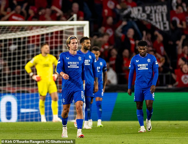 El Rangers quedó maltrecho y magullado ante el PSV, mientras sus sueños de Liga de Campeones morían en una noche aleccionadora… pero al menos el equipo de Michael Beale podría ganar un partido en la Europa League.