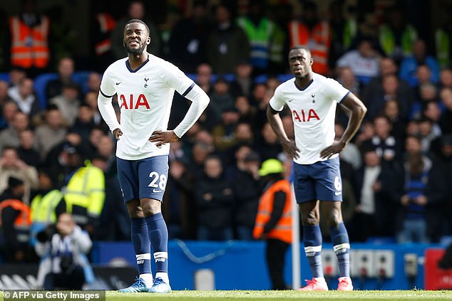 Davinson Sánchez y Tanguy Ndombele, marginados del Tottenham, ficharán por el Galatasaray. El defensa se marchará definitivamente, mientras que el fichaje récord de los Spurs se marchará cedido.